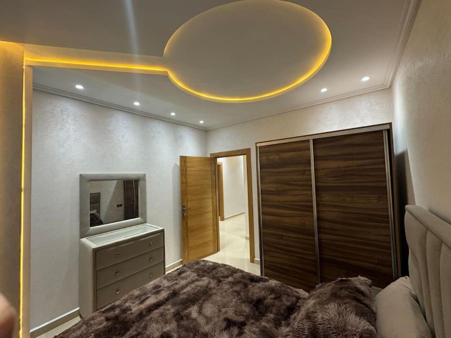 Family-Sized Cosy Apartment ลารัช ภายนอก รูปภาพ