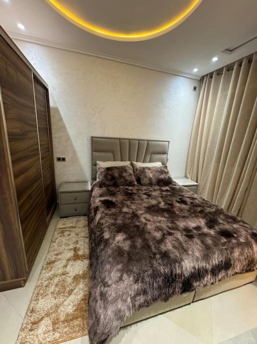 Family-Sized Cosy Apartment ลารัช ภายนอก รูปภาพ