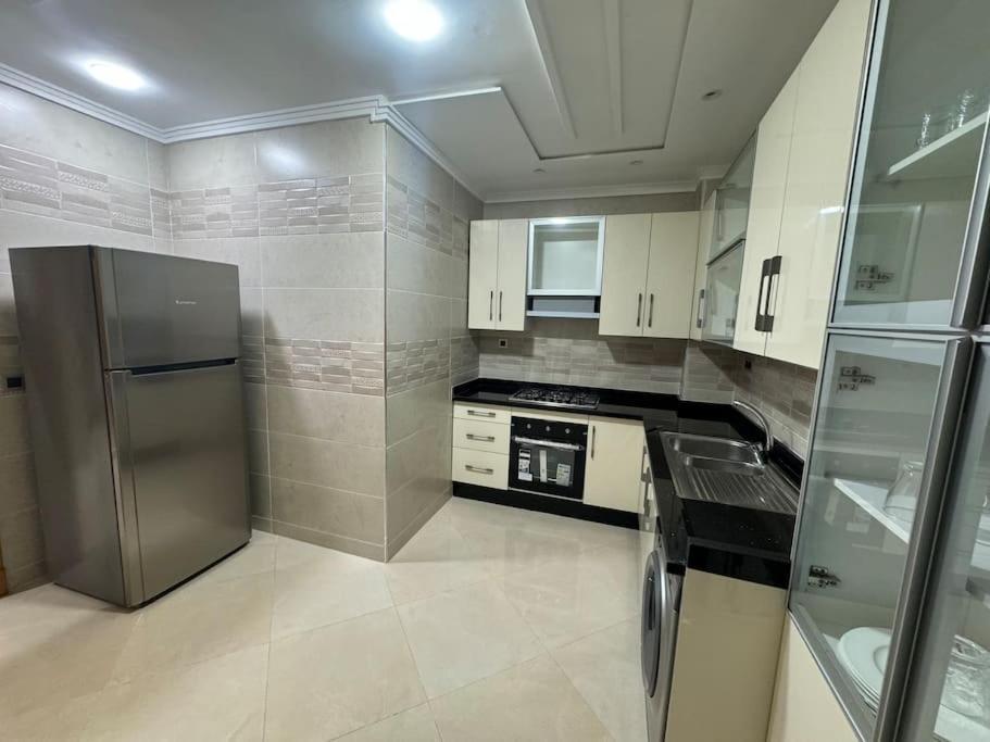Family-Sized Cosy Apartment ลารัช ภายนอก รูปภาพ