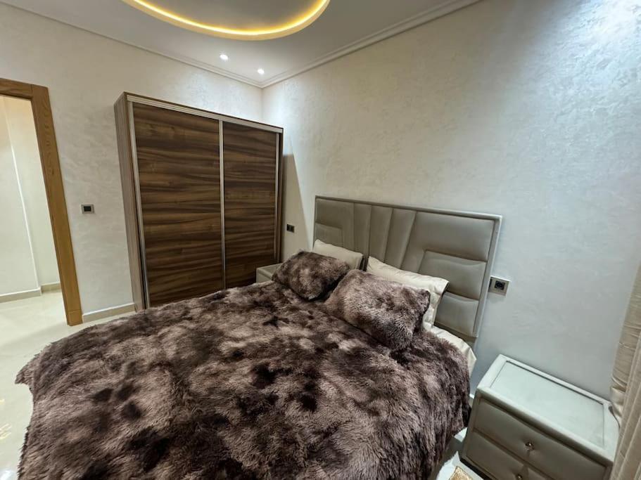 Family-Sized Cosy Apartment ลารัช ภายนอก รูปภาพ